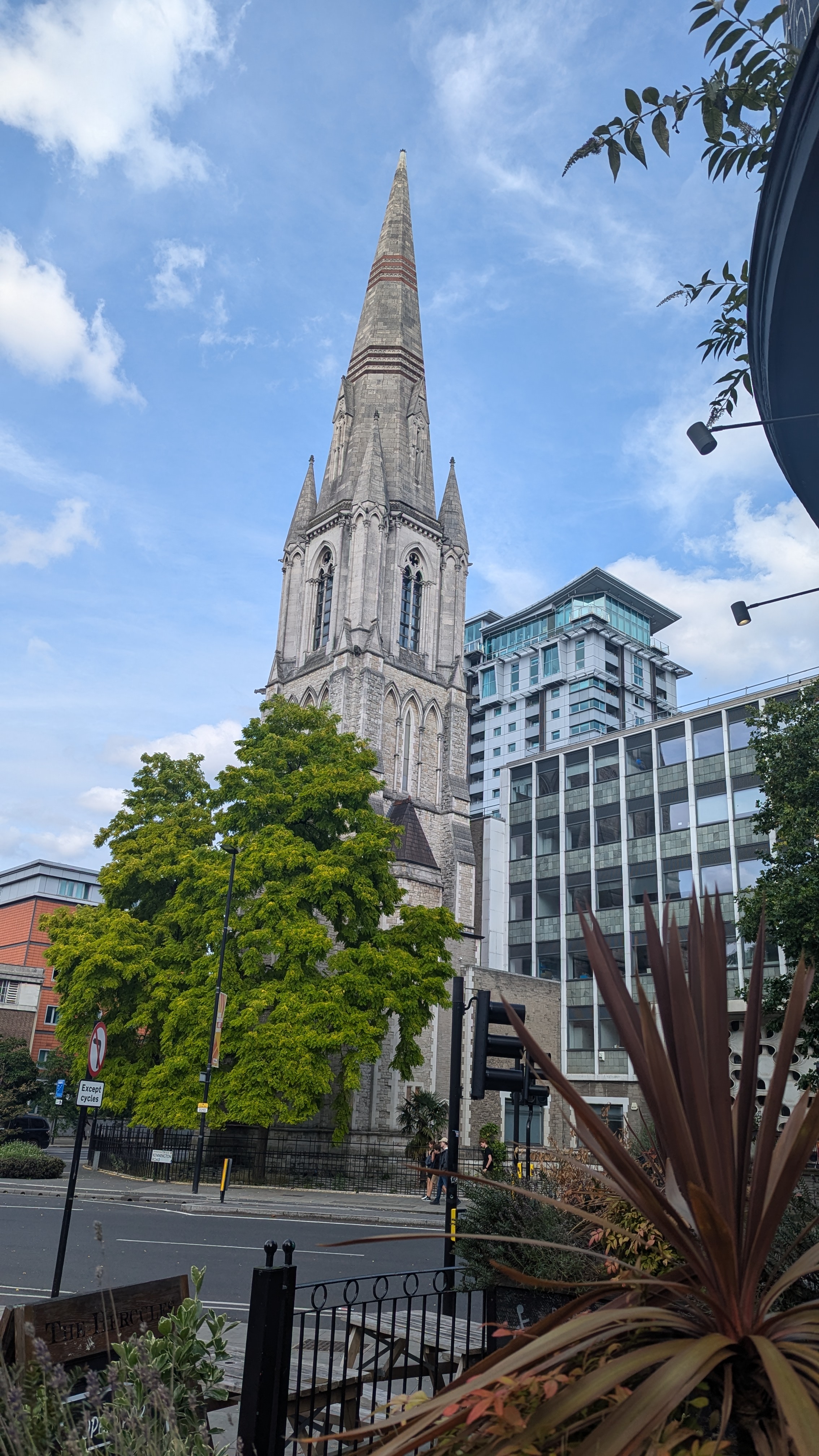 PXL_20240724_154753566.RAW-01.MP.COVER.jpg