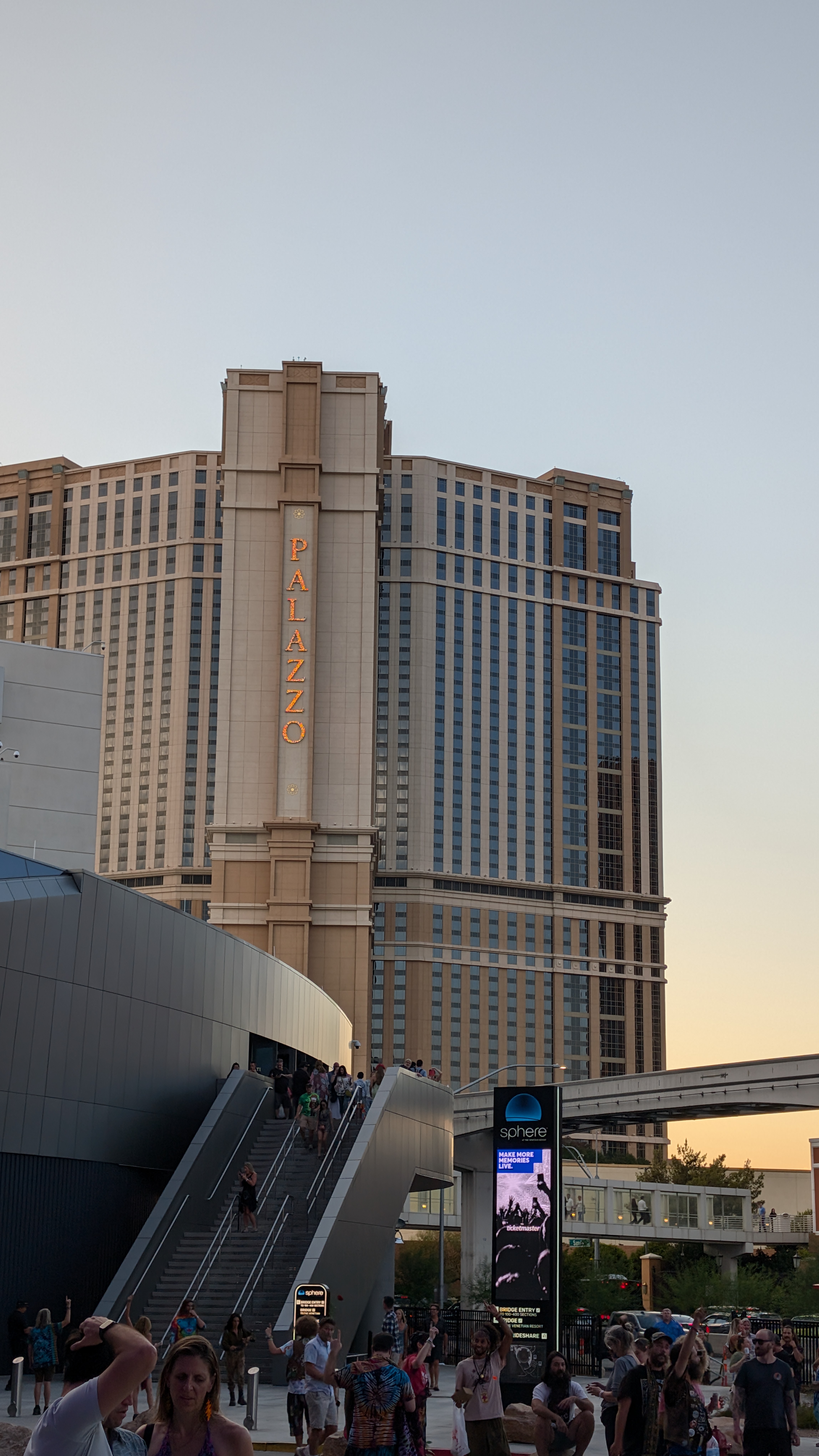 PXL_20240810_021954158.RAW-01.COVER.jpg