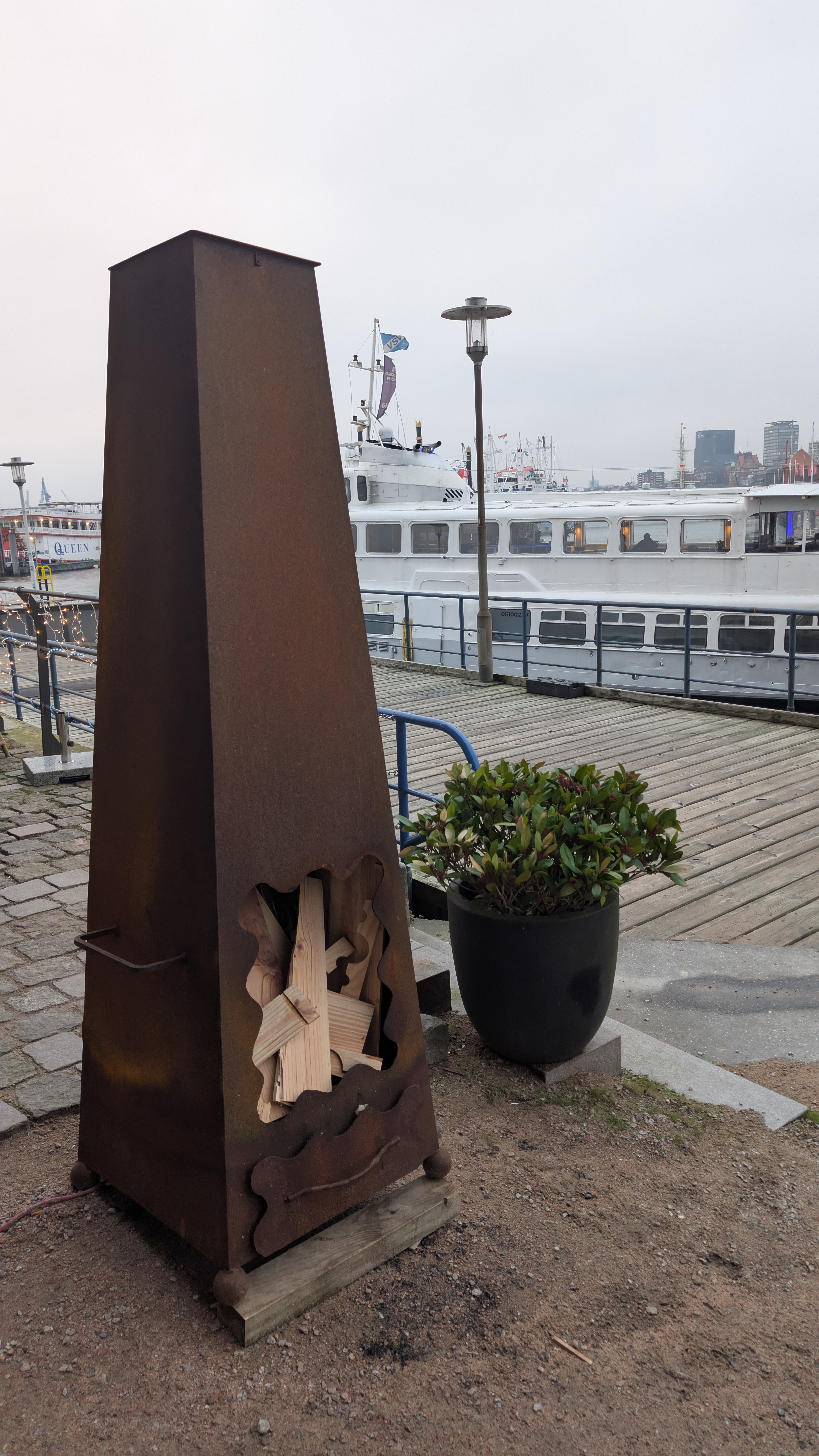 PXL_20241230_135531851.RAW-01.COVER.jpg