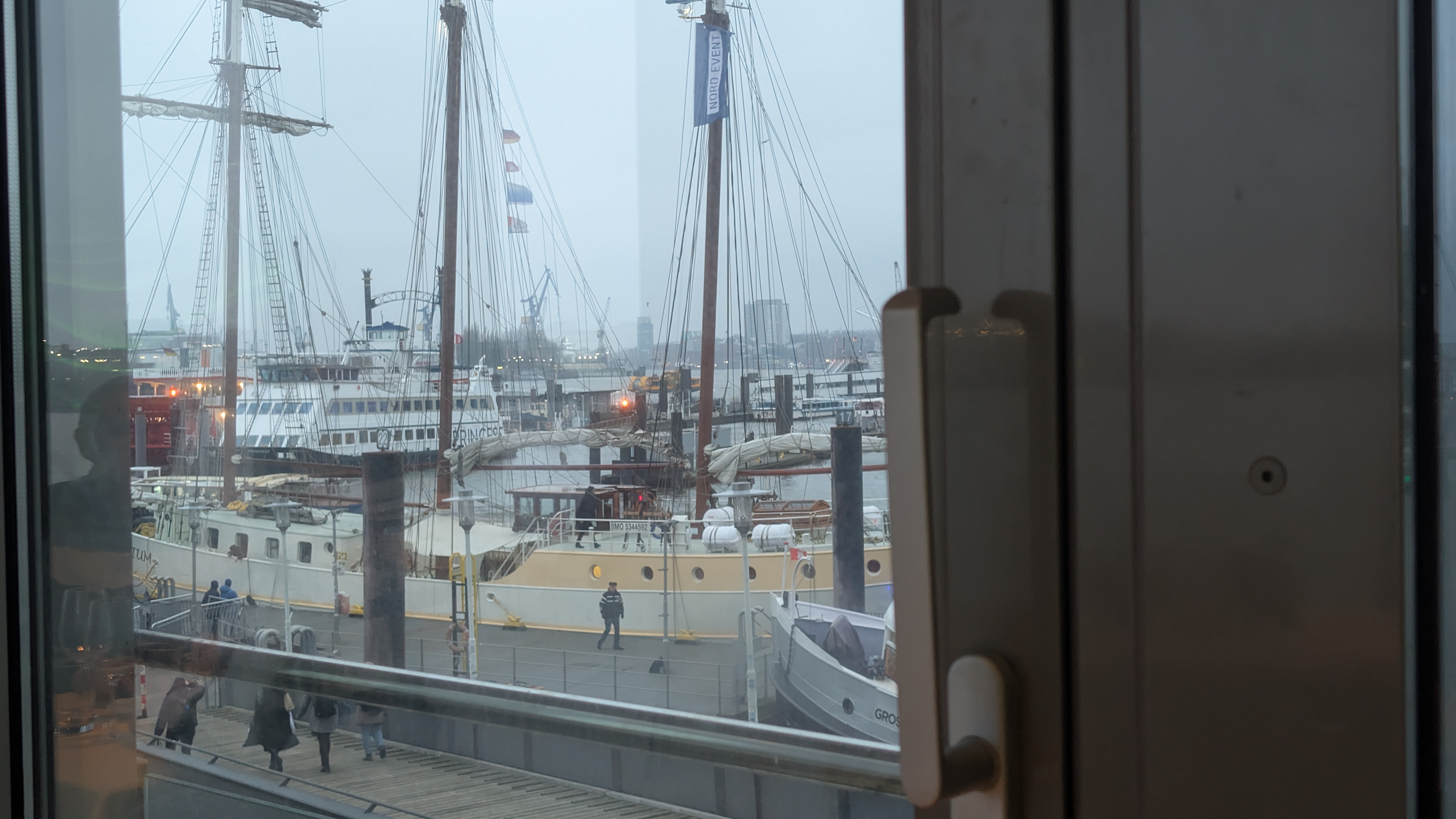 PXL_20241231_145315181.RAW-01.COVER.jpg