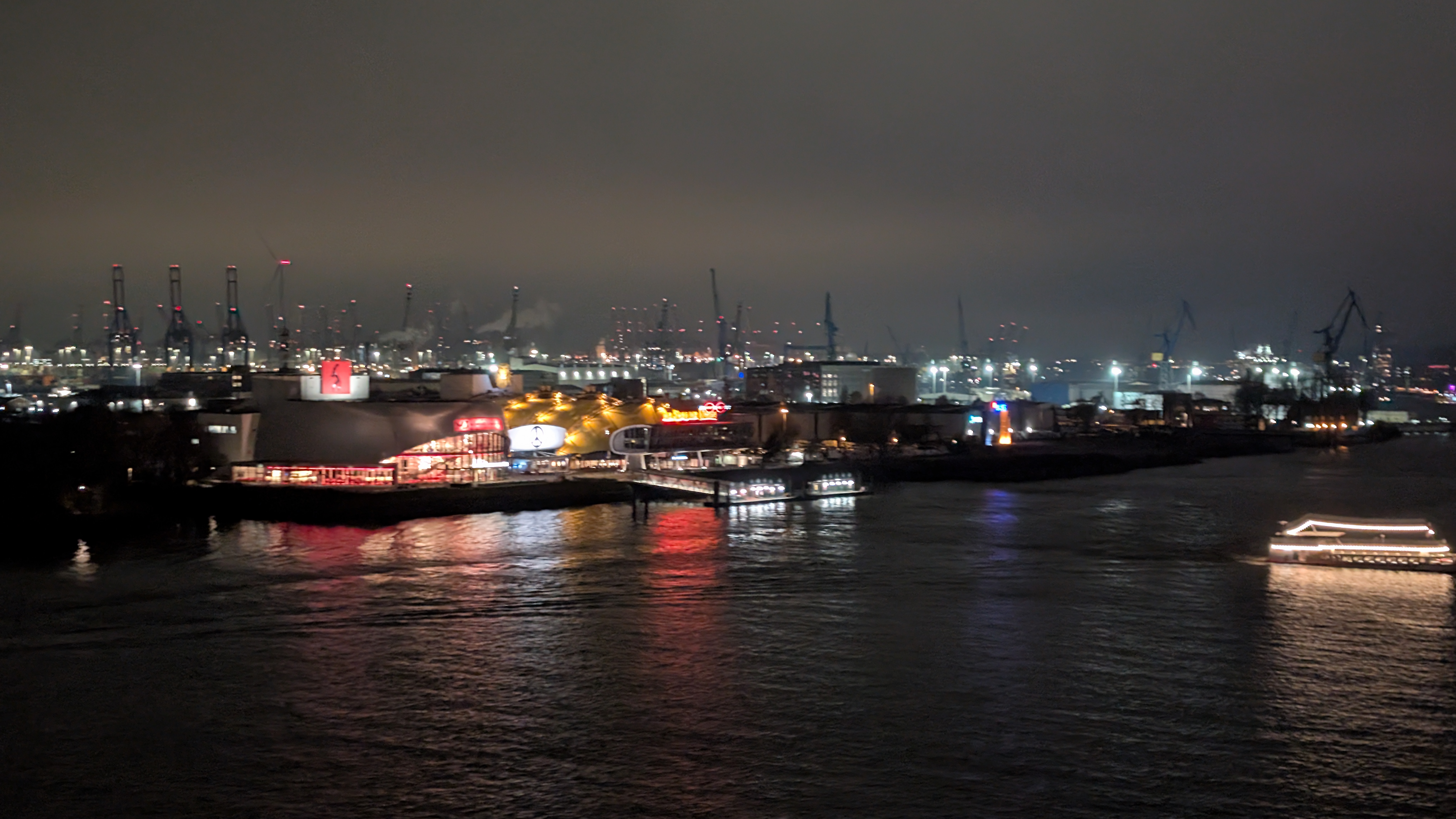 PXL_20241231_162342733.RAW-01.COVER.jpg