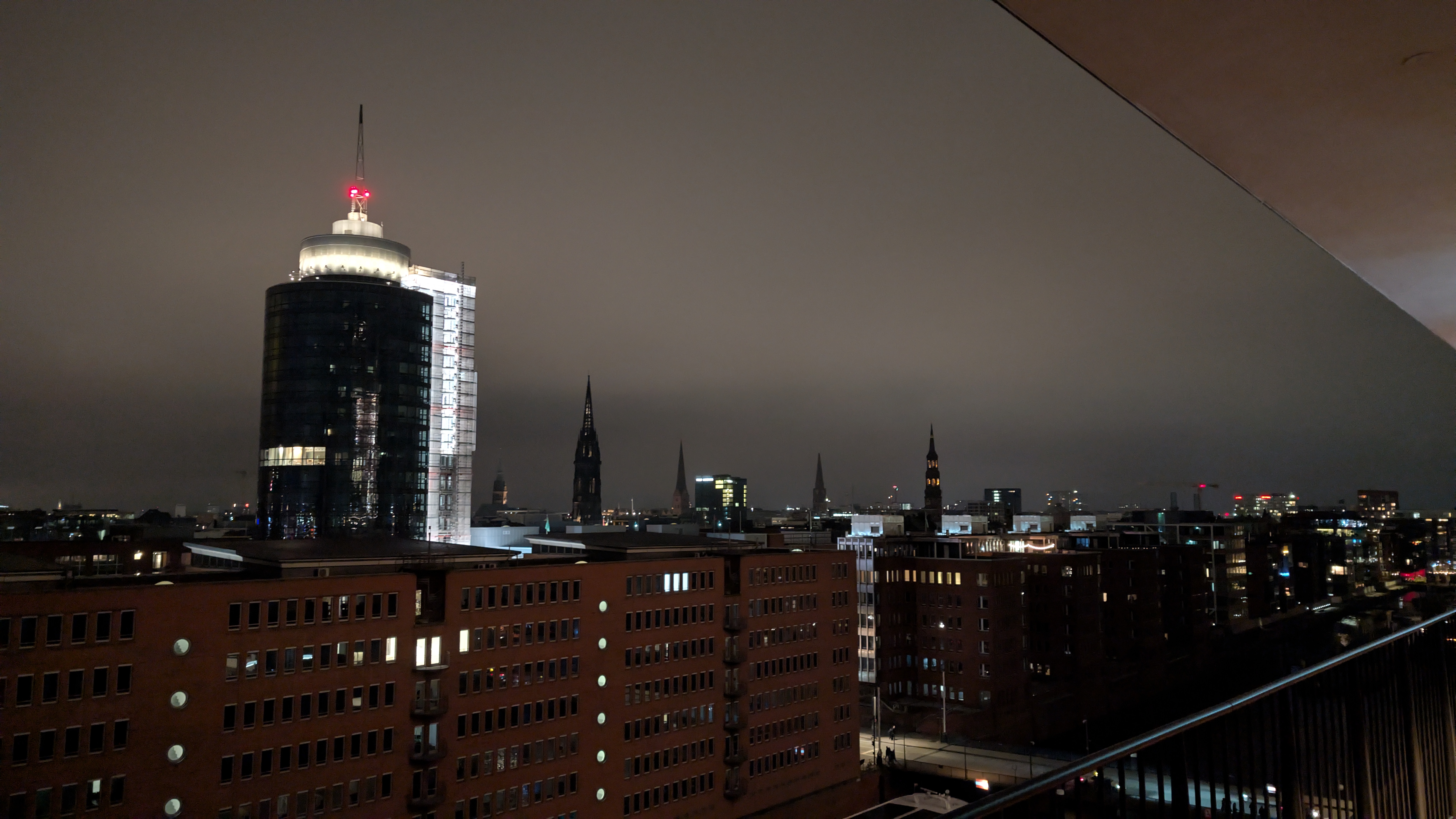 PXL_20241231_162735532.RAW-01.COVER.jpg