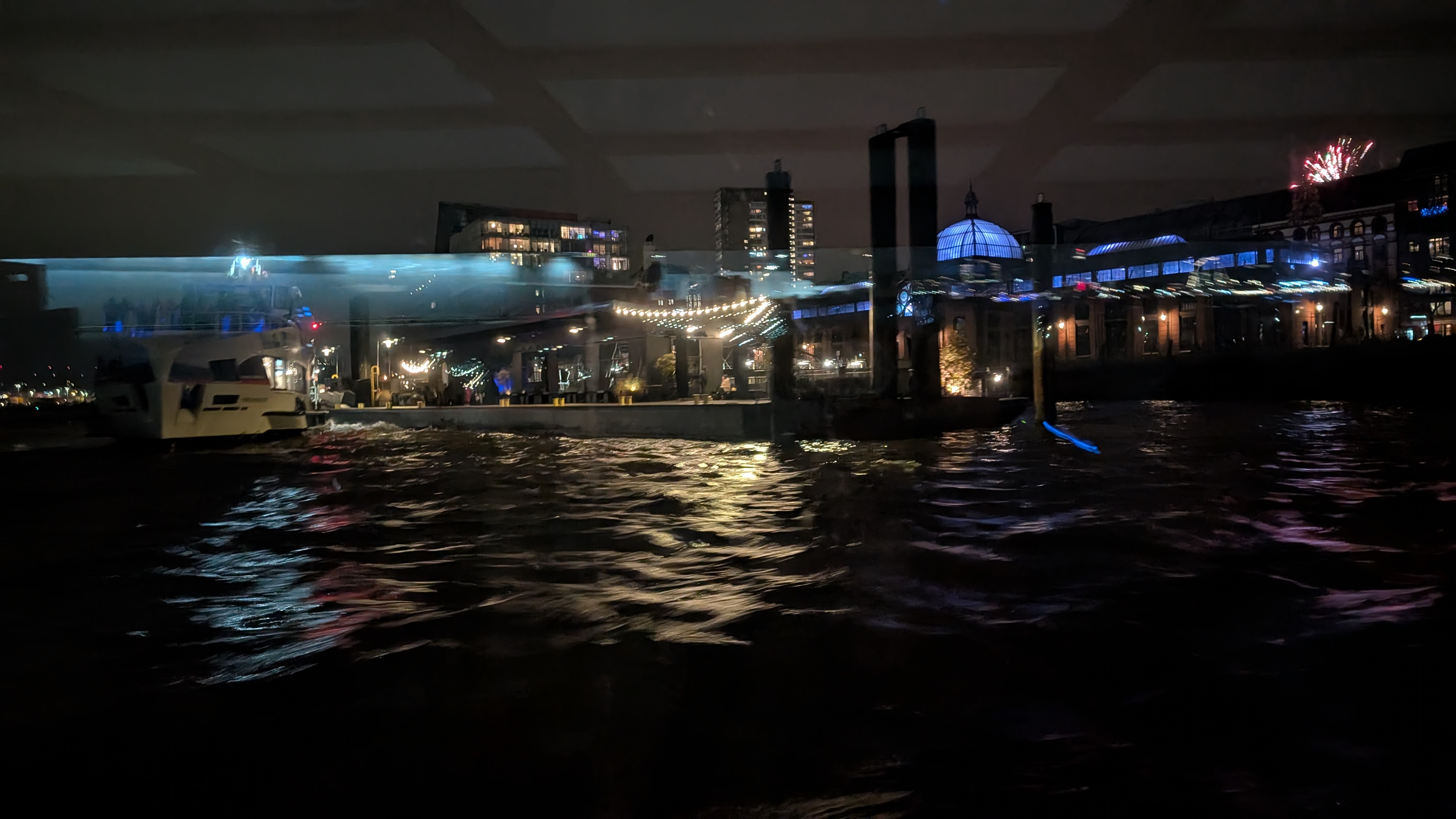 PXL_20241231_211052566.RAW-01.MP.COVER.jpg