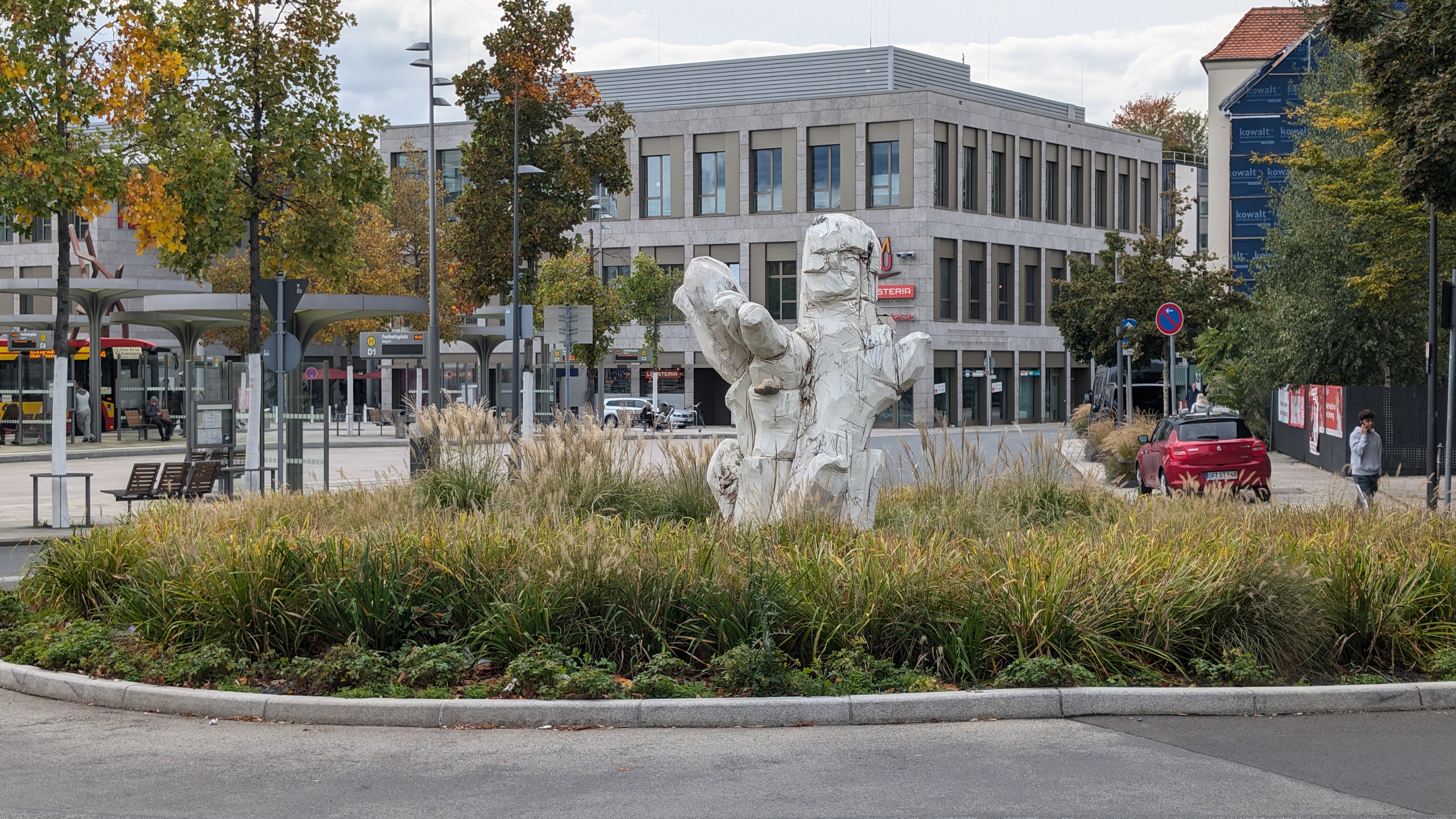 PXL_20240929_133322785.RAW-01.COVER.jpg