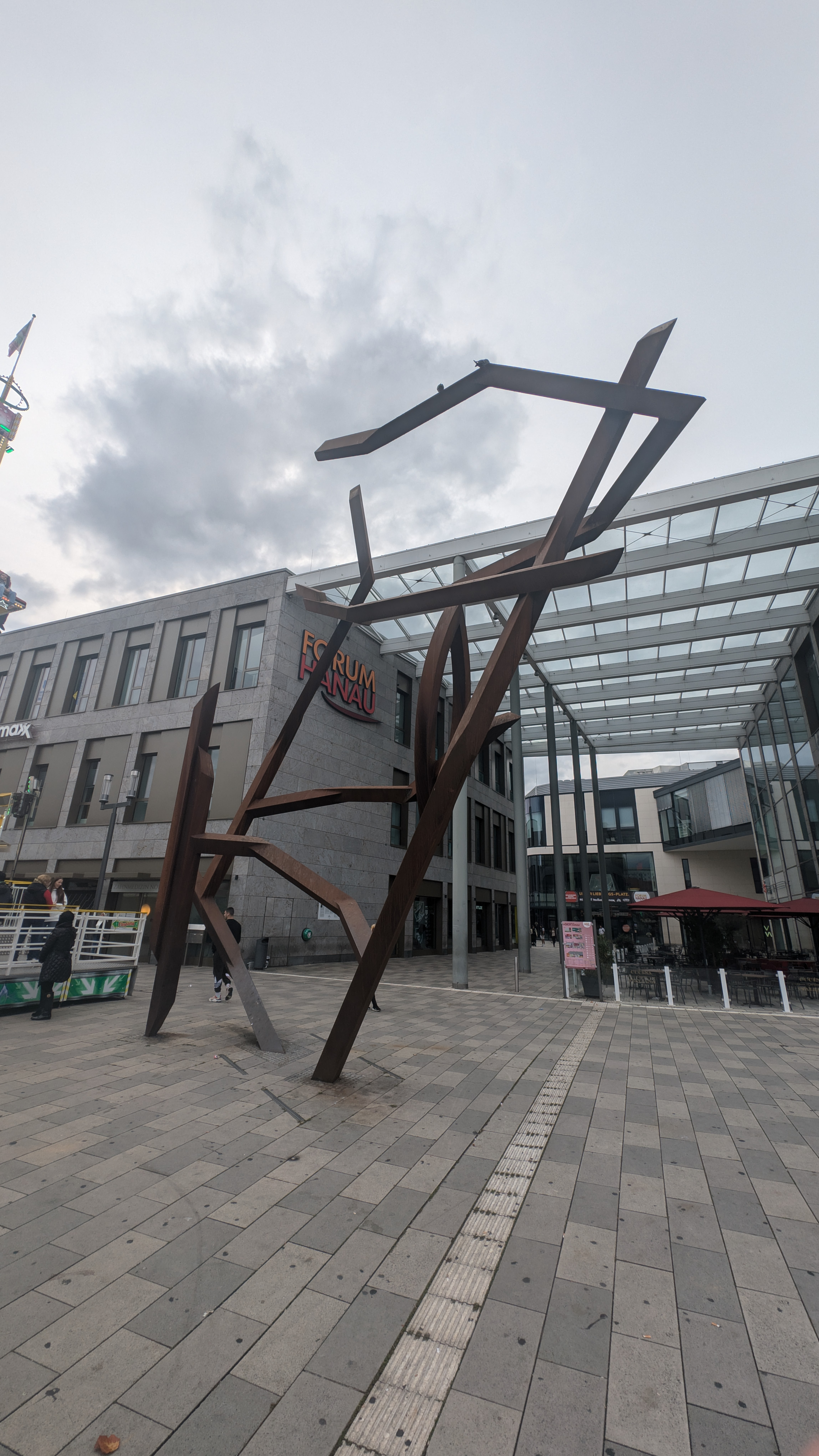 PXL_20240929_135636761.RAW-01.COVER.jpg