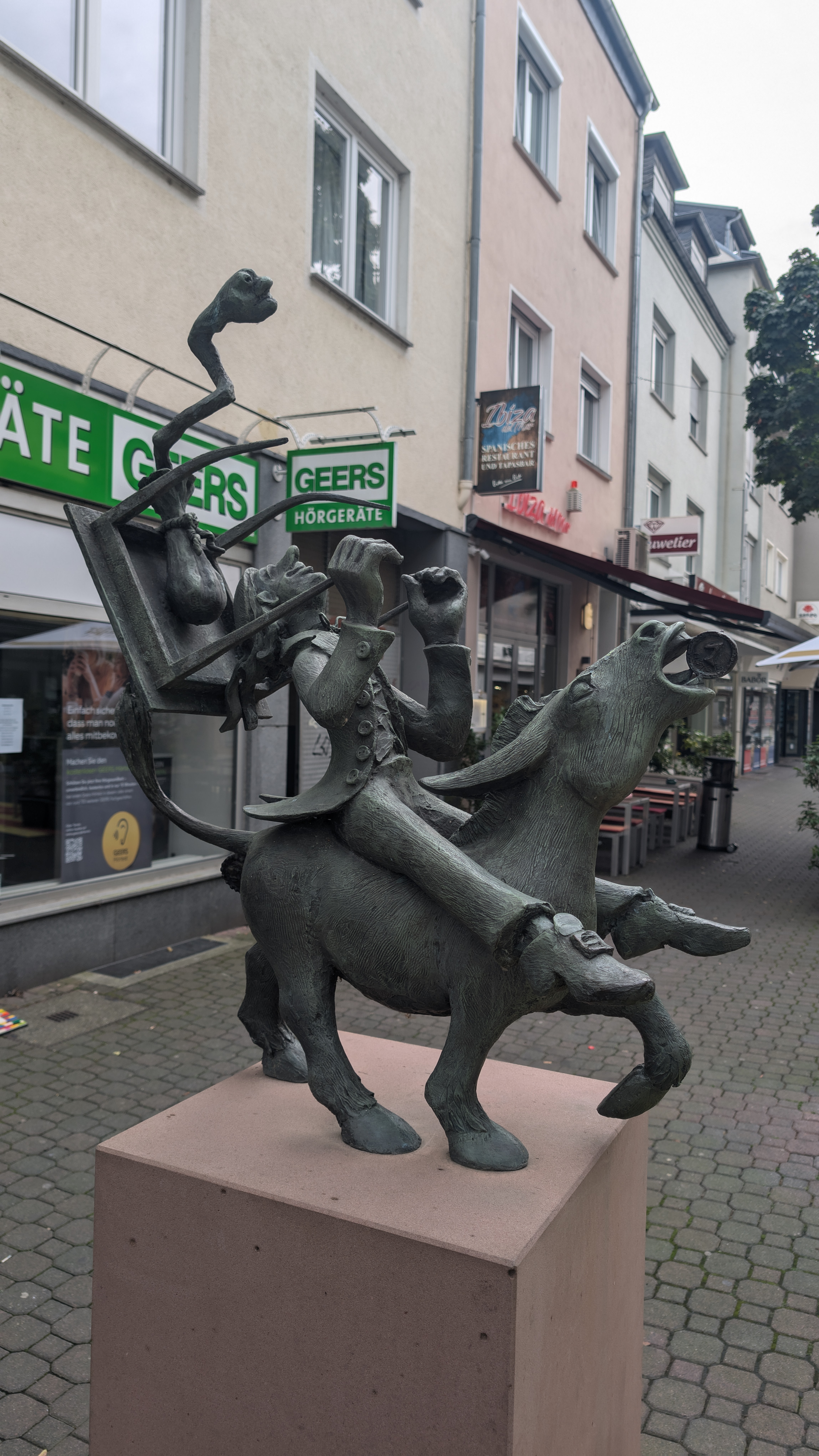 PXL_20240929_141612534.RAW-01.COVER.jpg