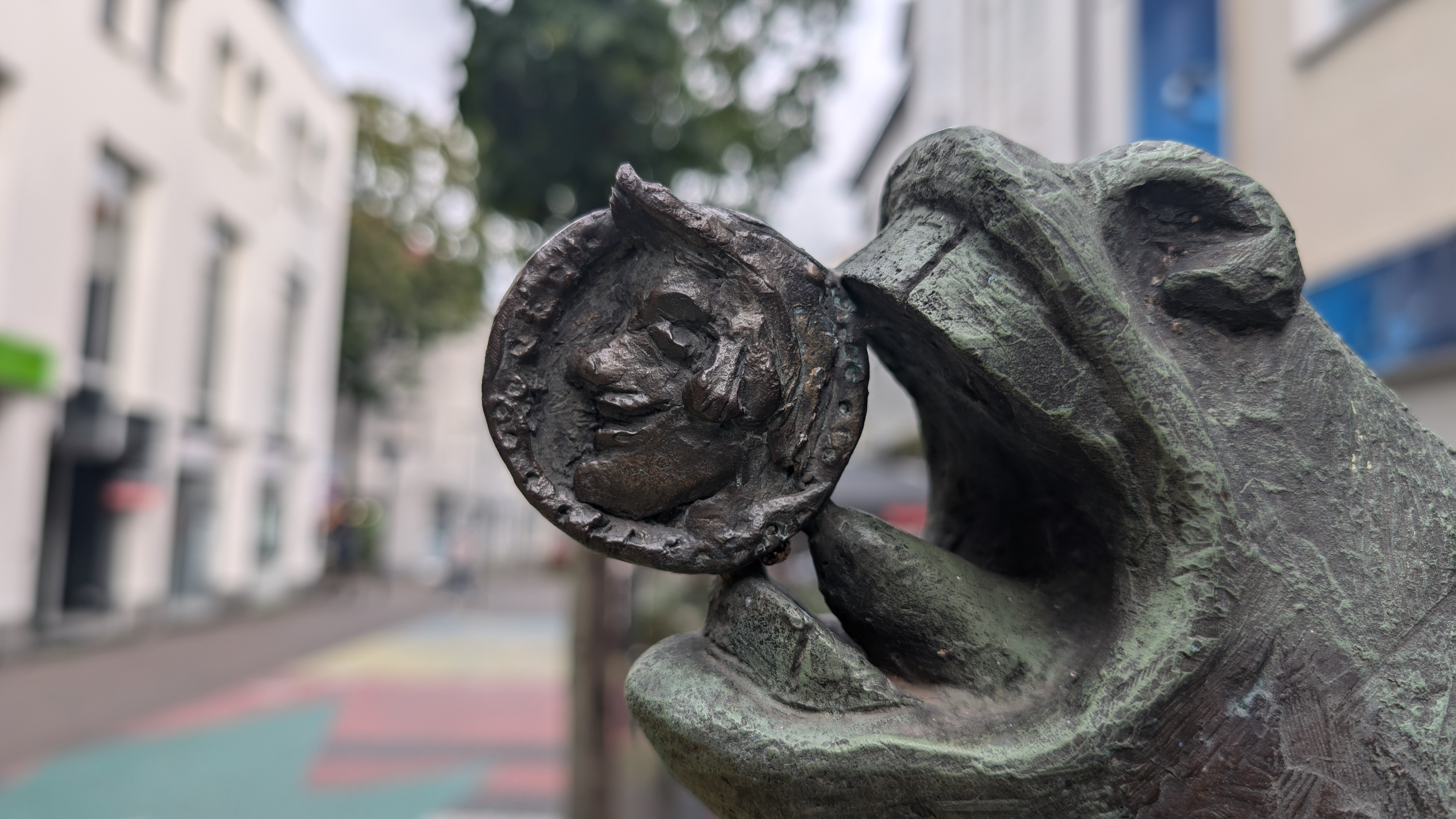 PXL_20240929_142439537.RAW-01.COVER.jpg