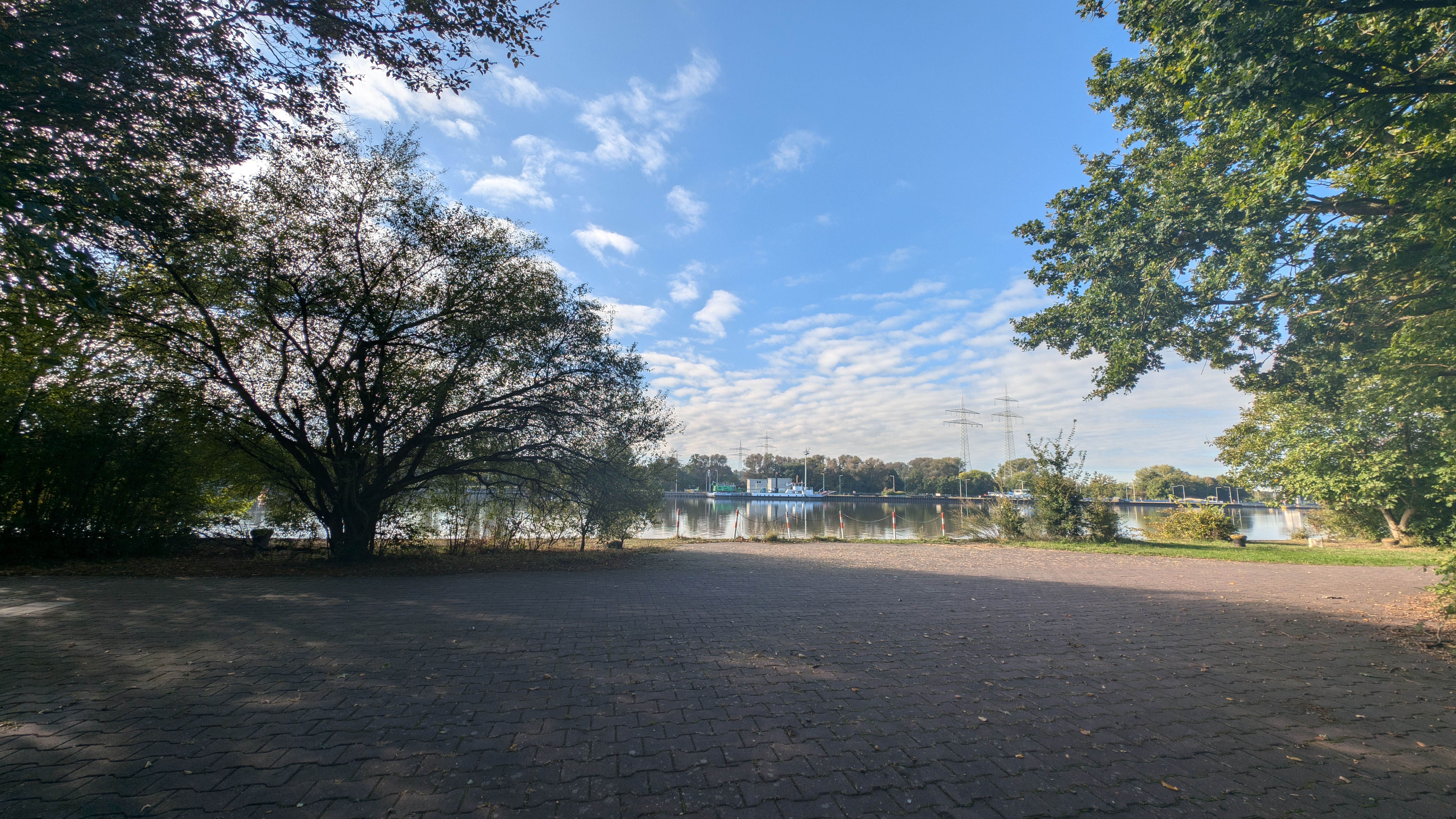 PXL_20240929_081312001.RAW-01.COVER.jpg