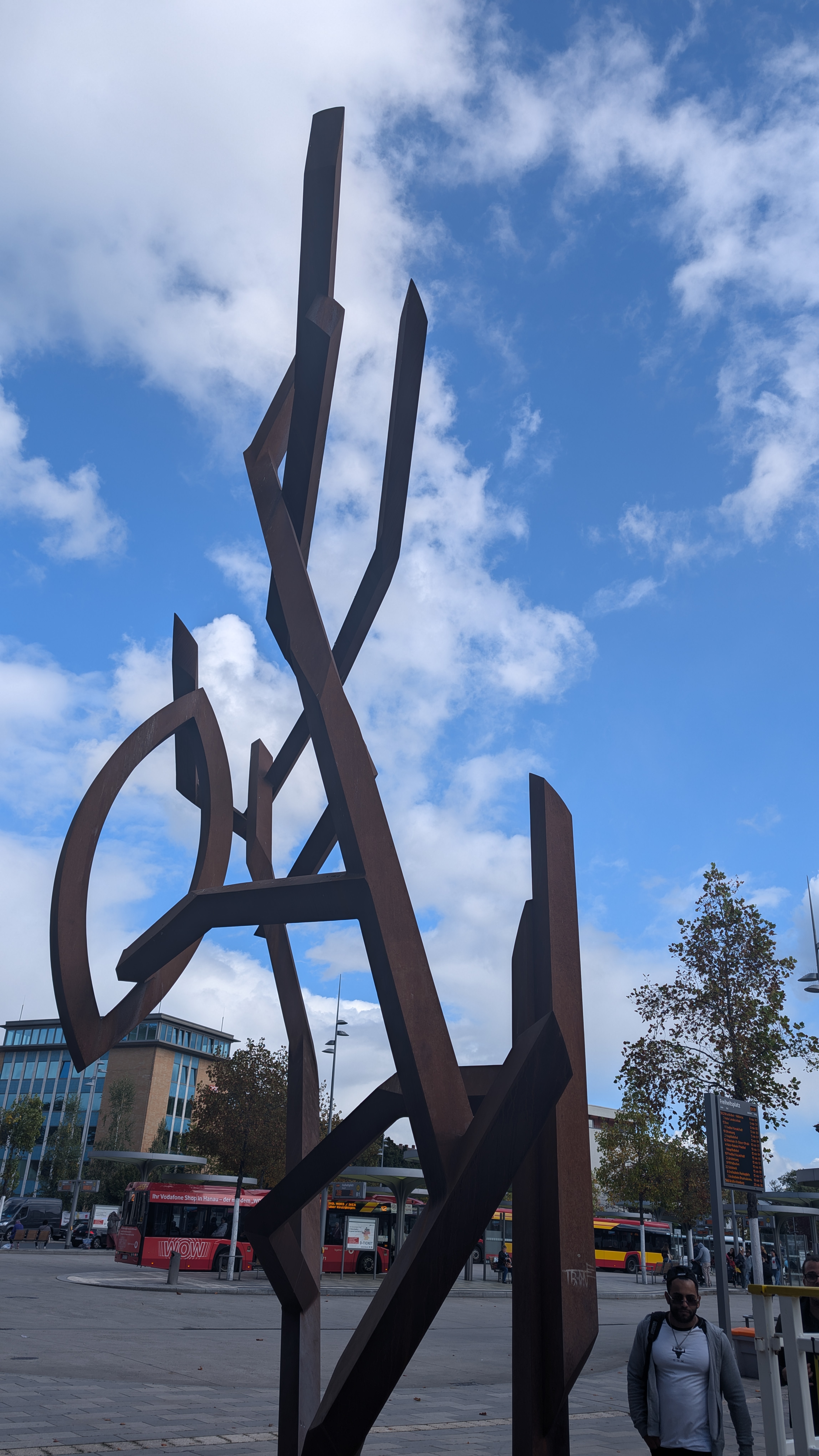 PXL_20240928_103941960.RAW-01.COVER.jpg