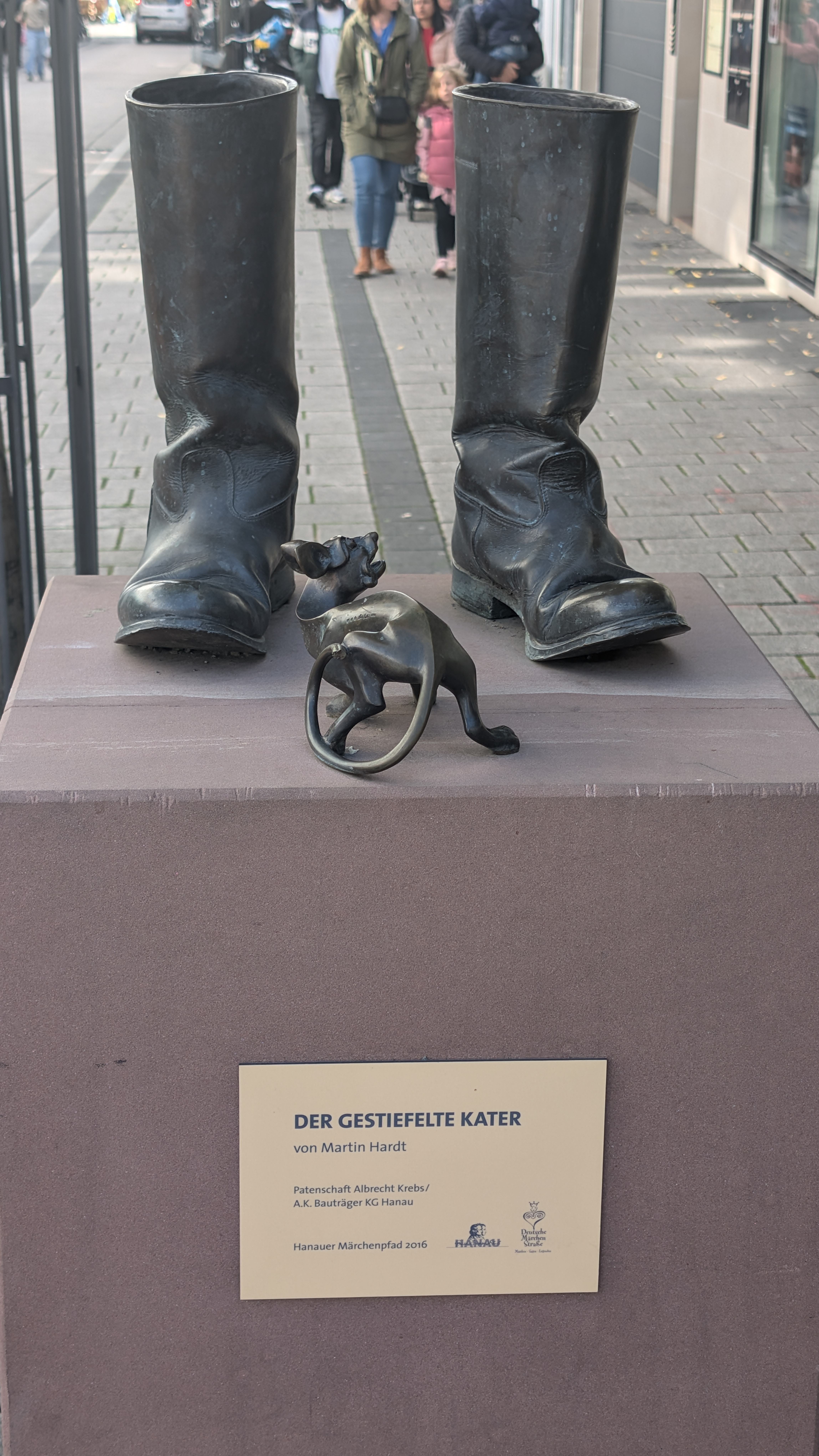 PXL_20240928_105452529.RAW-01.COVER.jpg